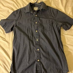Old Navy Dark Blue Button Down T-Shirt M